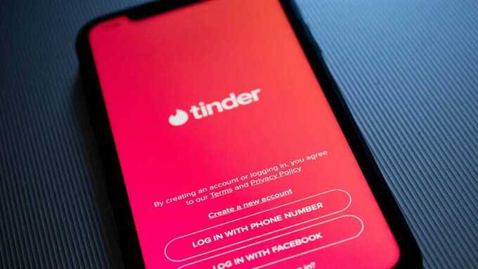   Tinder   -     