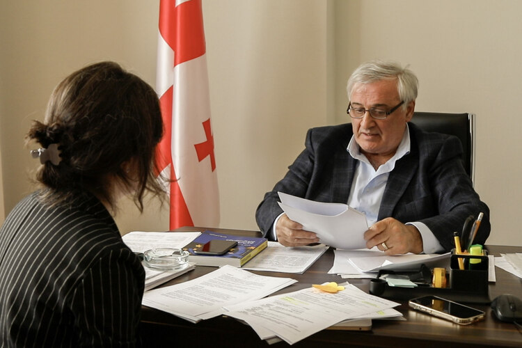 Dilar Khabuliani speaks to a reporter uqiquqiqheidatf